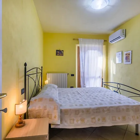 Casa Al Mare Di Leo By Interhome * Rosignano Solvay