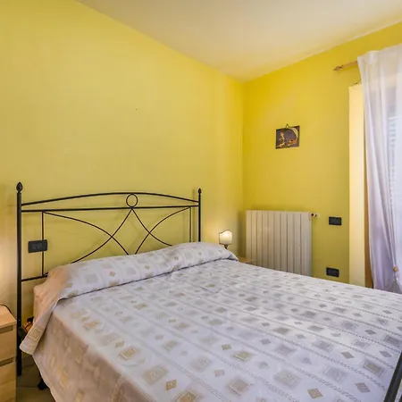 Apartment Casa Al Mare Di Leo By Interhome