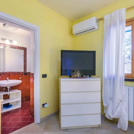 Apartament Casa Al Mare Di Leo By Interhome *