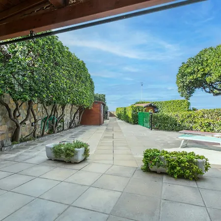 Apartment Casa Al Mare Di Leo By Interhome Rosignano Solvay
