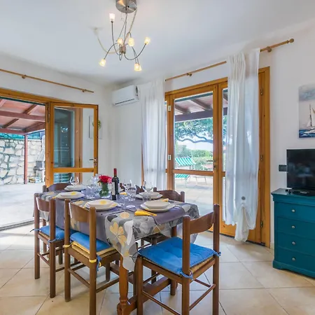 Casa Al Mare Di Leo By Interhome Apartment *