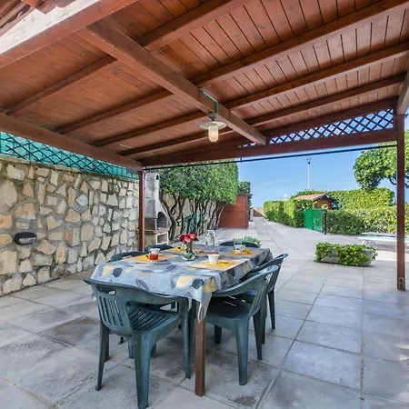 Casa Al Mare Di Leo By Interhome Apartment *